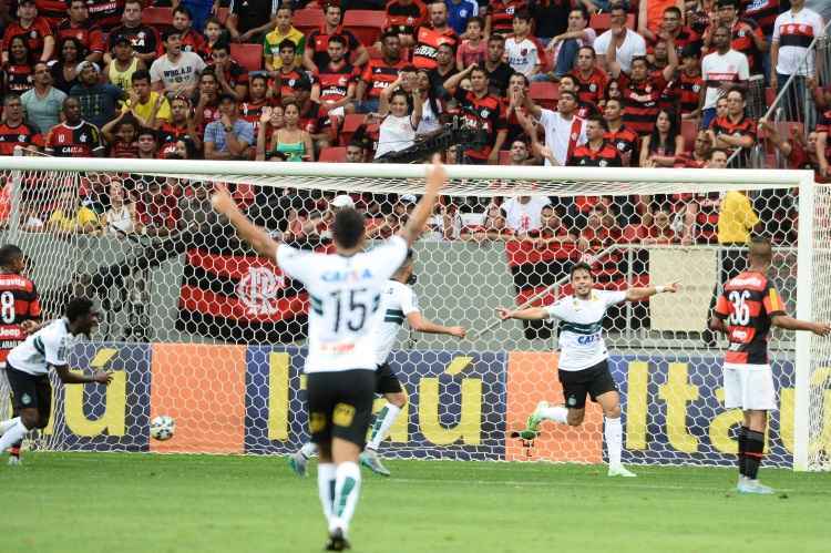 Com a derrota, Flamengo fica com 41 pontos e cai para a 5ª posição