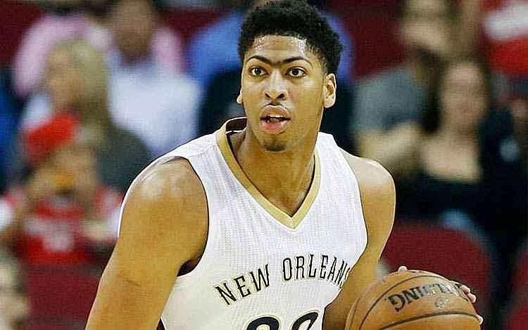Anthony Davis foi recrutado pelo New Orleans Pelicans como primeira escolha geral do draft 2012