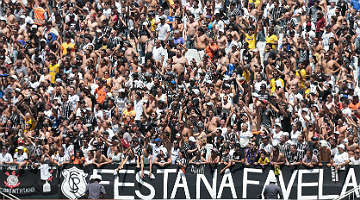 Corinthians é o líder do Campeonato Brasileiro, com cinco pontos a mais do que o Atlético