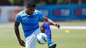 Marinho foi testado por Mano em treinamento