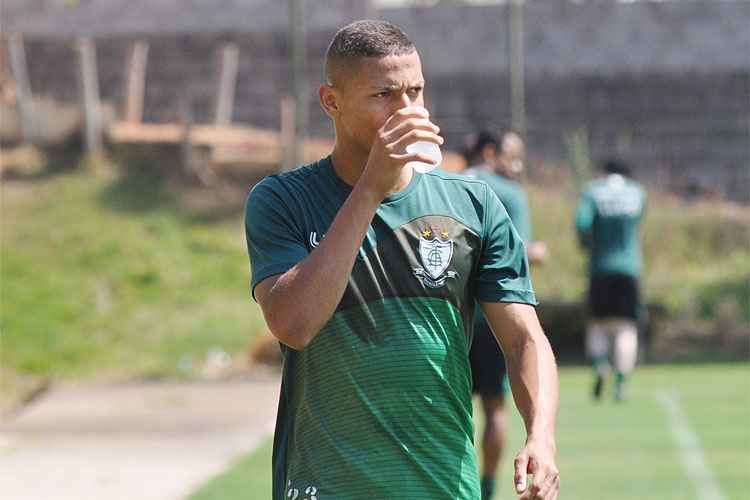 Richarlison tem contrato com o América até 2018, mas já é observado por grandes do futebol mundial