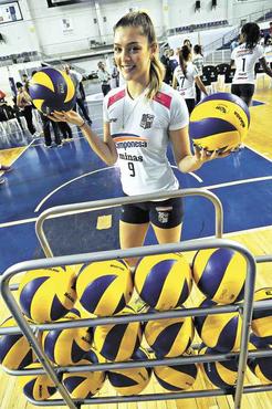 Melhor oposto da Superliga passada, Rosamaria é uma das apostas para o time mineiro voltar a ser destaque brasileiro