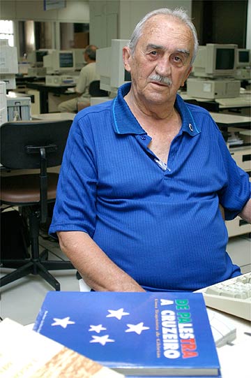 Plínio na redação do Estado de Minas, em 2002