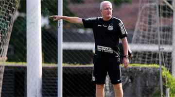 Dorival Júnior trabalhou a para evitar que qualquer clima de 