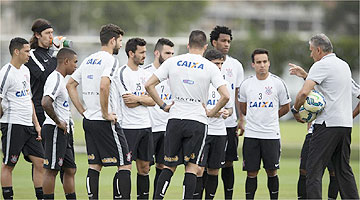 Dos 34 jogadores do Corinthians, 14 são formados nas categorias de base do clube paulista