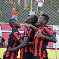 Vitória está quase na elite