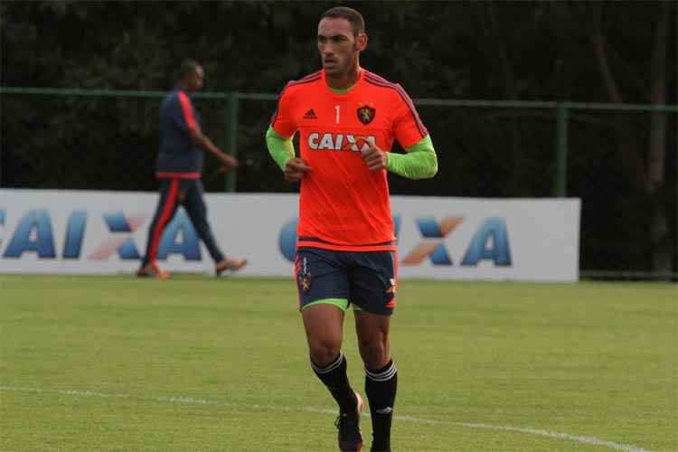 A última partida do volante Rodrigo Mancha pelo Sport foi na 24ª rodada contra o Goiás