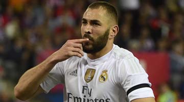Karim Benzema está sendo acusado de ter chantageado outro jogador francês, Mathieu Valbuena