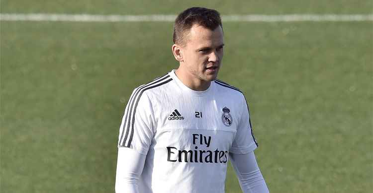 Cheryshev deveria cumprir suspensão de uma partida por ter recebido três cartões ainda pelo Villarreal