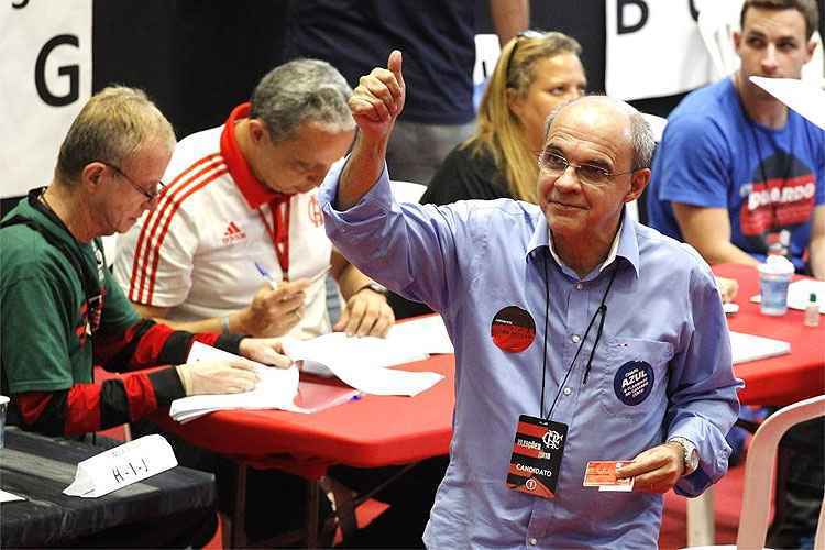 Com maioria esmagadora de votos, Eduardo Bandeira de Mello foi reeleito presidente do Flamengo