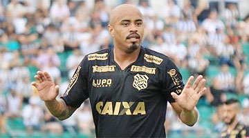 Thiago Heleno defendeu Figueirense na Série A