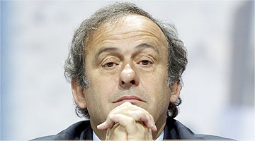 Platini foi suspenso pela Fifa nesta segunda
