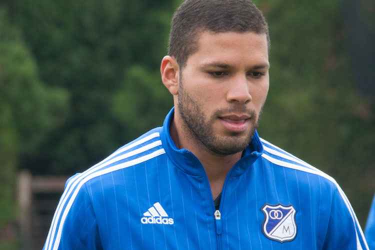 Zagueiro construiu carreira no Millonarios, mas teve uma curta passagem no Querétaro, do futebol mexicano