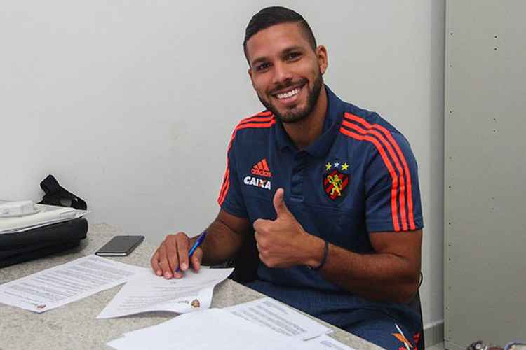 Reforço do Sport para 2016, zagueiro colombiano vestirá a camisa 2, sem dono desde a saída do lateral Vítor