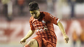 Pisano marcou sete gols e deu 23 assistências vestindo a camisa do Independiente da Argentina