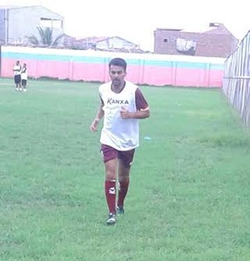 Aos 38 anos, Araújo fará a sua estreia pelo Central