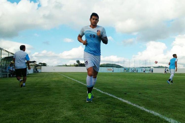 O atacante Bruno Moraes realizou apenas trabalhos físicos naquele que foi o seu primeiro treino da temporada