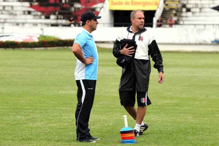 Auxiliar técnico é ouvido por Martelotte desde as mudanças durante os jogos até na indicação de reforços 