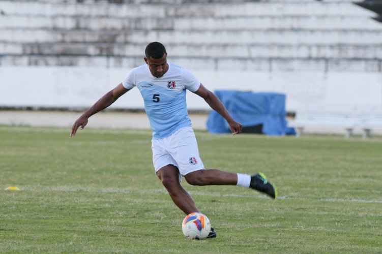 Allan Vieira demorou para se desvincular do seu ex-clube e isso pode deixá-lo fora da estreia o Estadual