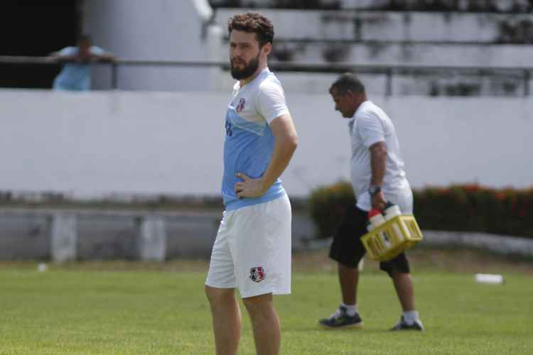 João Paulo foi um dos atletas que foi regularizado e tem presença garantida no Clássico das Emoções