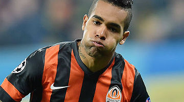 Valorizado, Alex Teixeira não deseja continuar no Shakhtar, segundo técnico da equipe