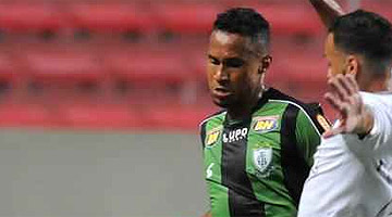 Lateral Jonas teve boa atuação contra o Tupi