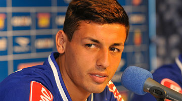 Volante Marciel estava no Corinthians