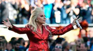 Lady Gaga cantou