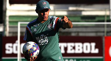 Eduardo Baptista segue pressionado no comando do Tricolor das Laranjeiras