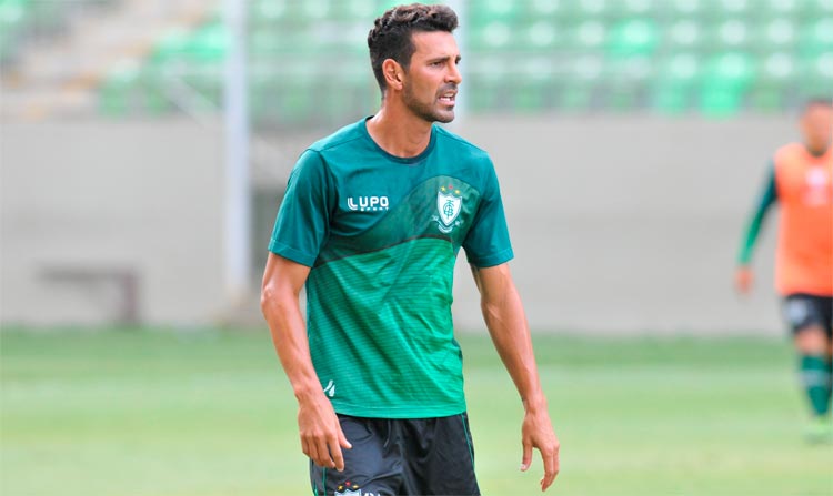 Leandro Guerreiro, capitão da equipe alviverde, prega muito respeito ao rival desta quarta-feira, o Flamengo
