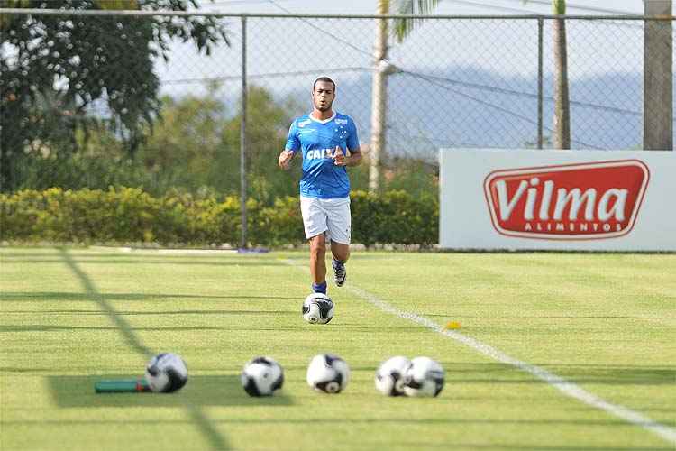 Última partida de Mayke foi em 14 de fevereiro, quando o Cruzeiro venceu o Tupi por 1 a 0