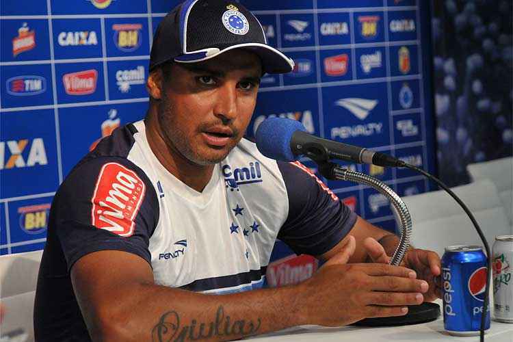 Deivid: "Eu estou muito satisfeito. Claro que eu queria ganhar de 3 a 0, mas não foi possível"