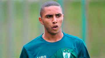 Osman desfalcará o Coelho por mais duas semanas