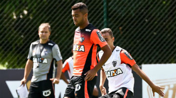 Rafael Carioca marcou um golaço contra o Colo Colo, no Independência, em 2015