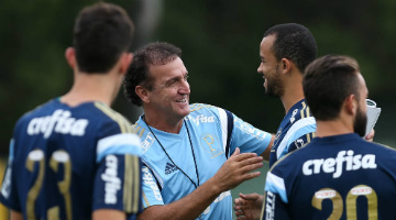 Cuca comandou primeiro coletivo no Palmeiras