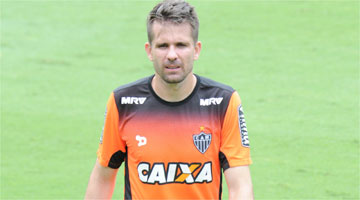 Victor se machucou durante o treino de segunda