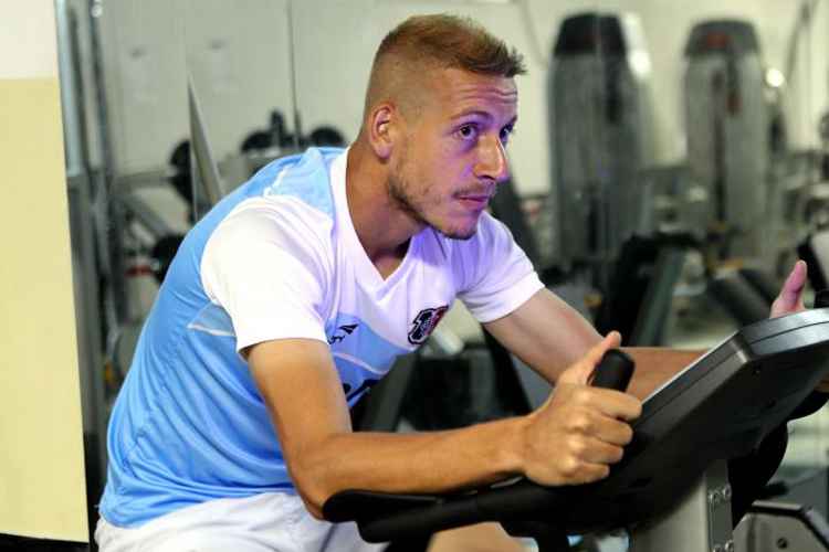 Após deixar o país para jogar no futebol europeu, Uillian Correia defendeu Sampaio Corrêa, Ceará e Cruzeiro