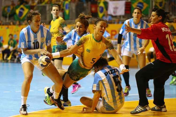 Seleção de handebol: a confederação incluiu no estatuto a comissão de atletas, mas ficou apenas no papel