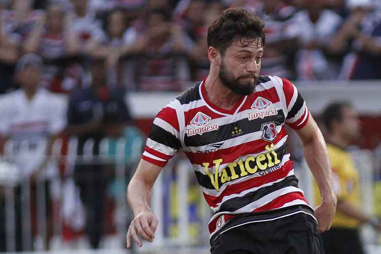 Sobre a atuação do Santa Cruz contra o Bahia, João Paulo disparou: "Ninguém corre, ninguém marca"