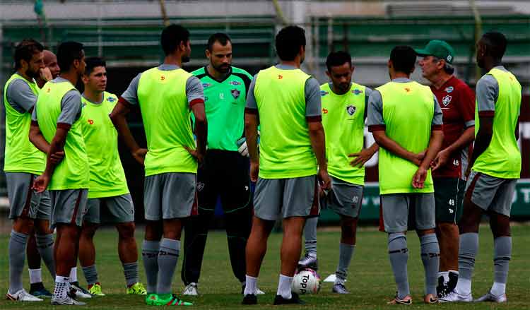 Técnico Levir Culpi não tem problemas para escalar a equipe do Fluminense que pega o Bangu nesta quarta