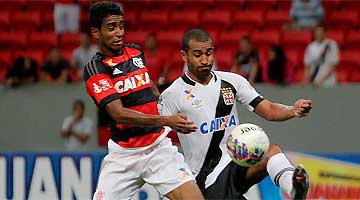 Com final movimentado e emocionante, Flamengo e Vasco empatam no clássico em Brasília