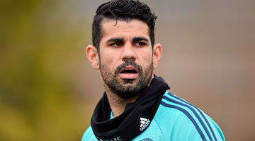 Diego Costa, que já havia cumprido dois jogos de suspensão, também terá de pagar multa 