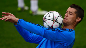 Real Madrid aposta em Cristiano Ronaldo para evitar eliminação em casa diante do Wolfsburg