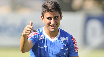 Argentino marcou um bonito gol em treinamento