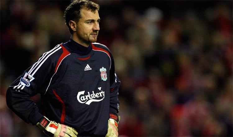 Dudek reconhece que Benítez é bom técnico, mas disse que, no tratamento com pessoas, ele não age bem