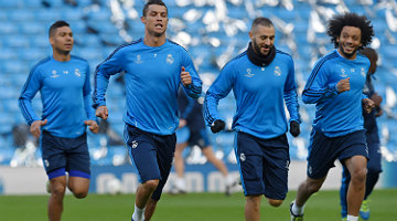 Astro Cristiano Ronaldo é esperança de gols do Real no primeiro jogo da semi, em Manchester