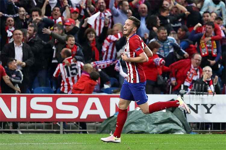 Saúl carregou a bola na entrada da área, passou por três marcadores e finalizou com perfeição de pé esquerdo