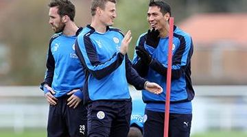 Após conquista histórica do título inglês, Leicester voltou aos treinos nesta terça-feira