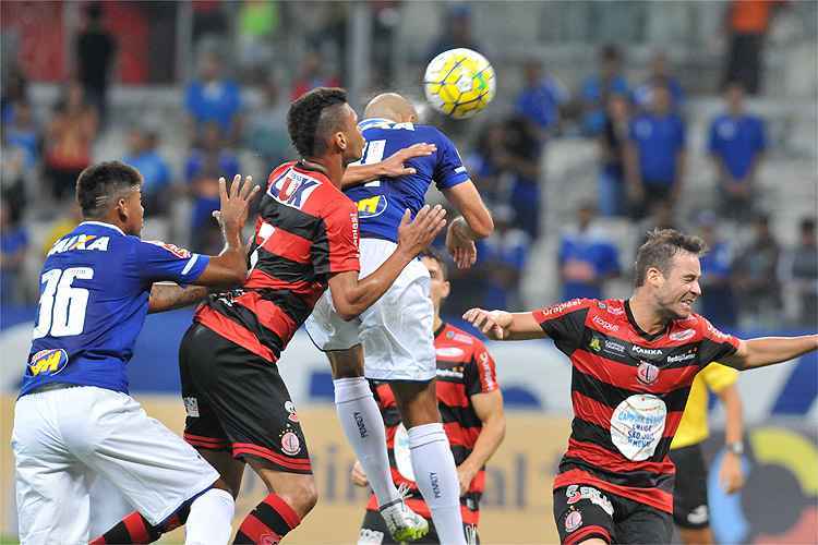 Classificação do Cruzeiro chegou a ser ameaçada pelo Campinense, que fez jogo duro nesta quinta-feira