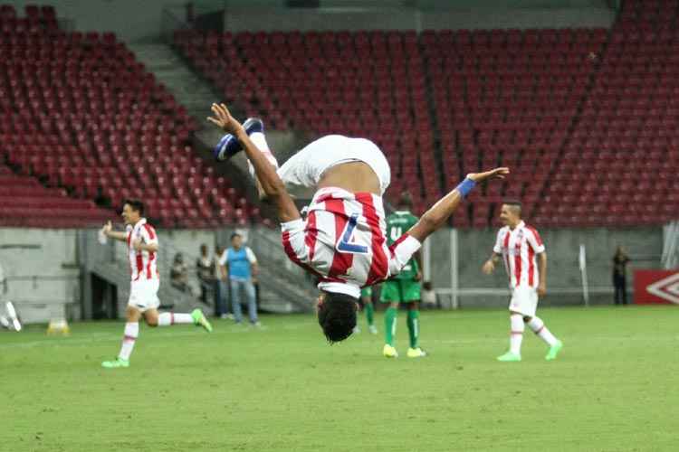 Roni voltou a balançar as redes neste sábado - só havia marcado um gol pelo Náutico, contra o América.